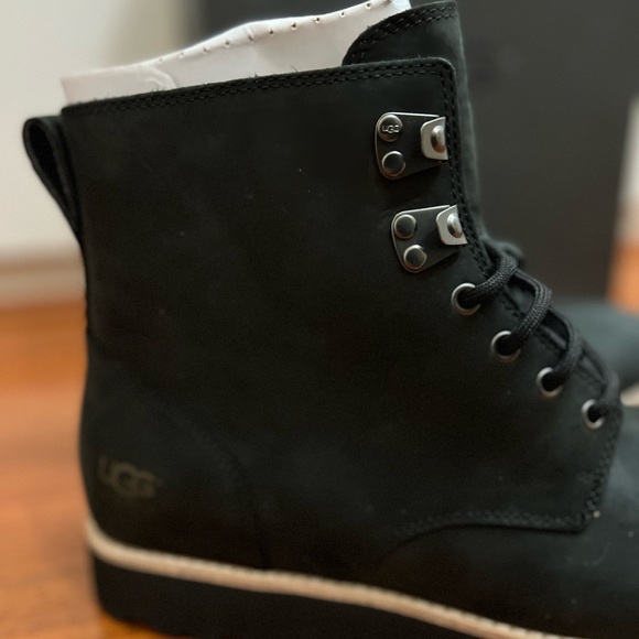 UGG Ritter Boot Black brand new in original box size 10 - Picture 5 of 10